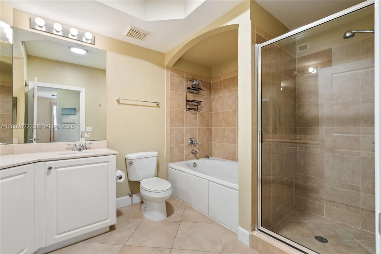 2 Renaissance Way , Unit 305, Boynton Beach, FL 33426 Photo