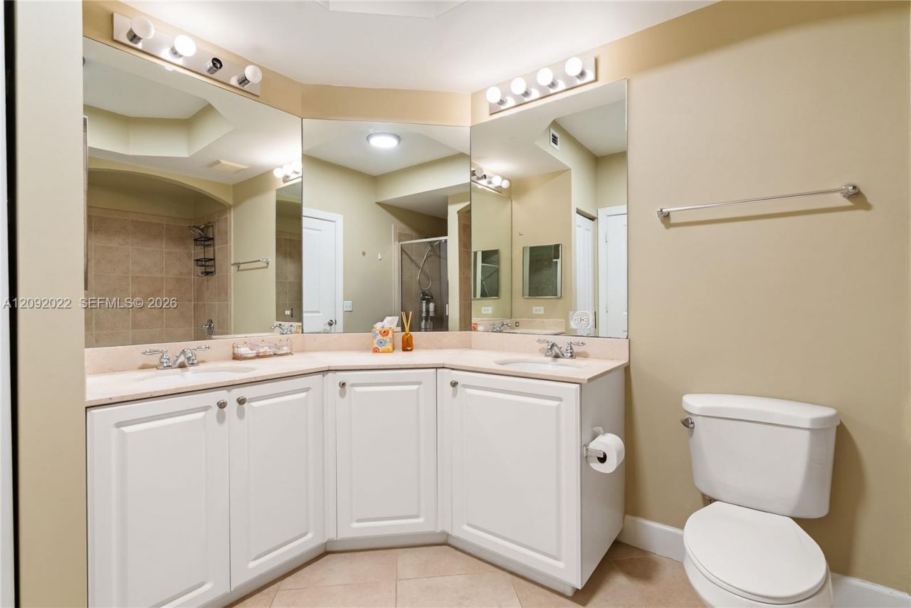 2 Renaissance Way , Unit 305, Boynton Beach, FL 33426 Photo