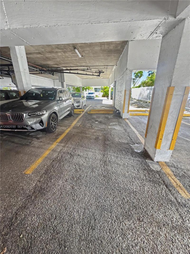 6801 Indian Creek Dr, Unit 609, Miami Beach, FL 33141 Photo