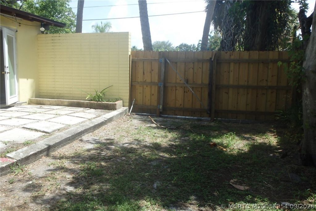 1651 SE 8th Street , Stuart, FL 34996 Photo