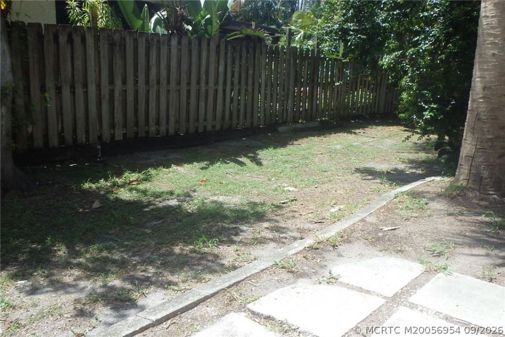 1651 SE 8th Street , Stuart, FL 34996 Photo