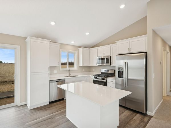 906 Brandenburg Lane, Waverly, MN 55390