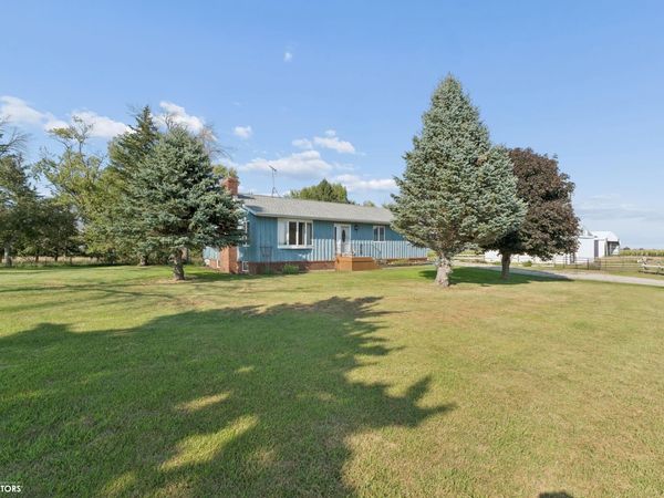 10153 Grouse Avenue, Clear Lake, IA 50428