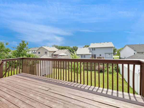 2716 River Ridge Road, Des Moines, IA 50320