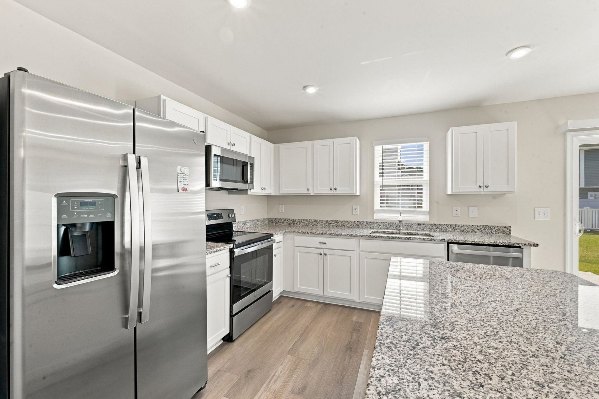 301 Granada St.  Photo 14