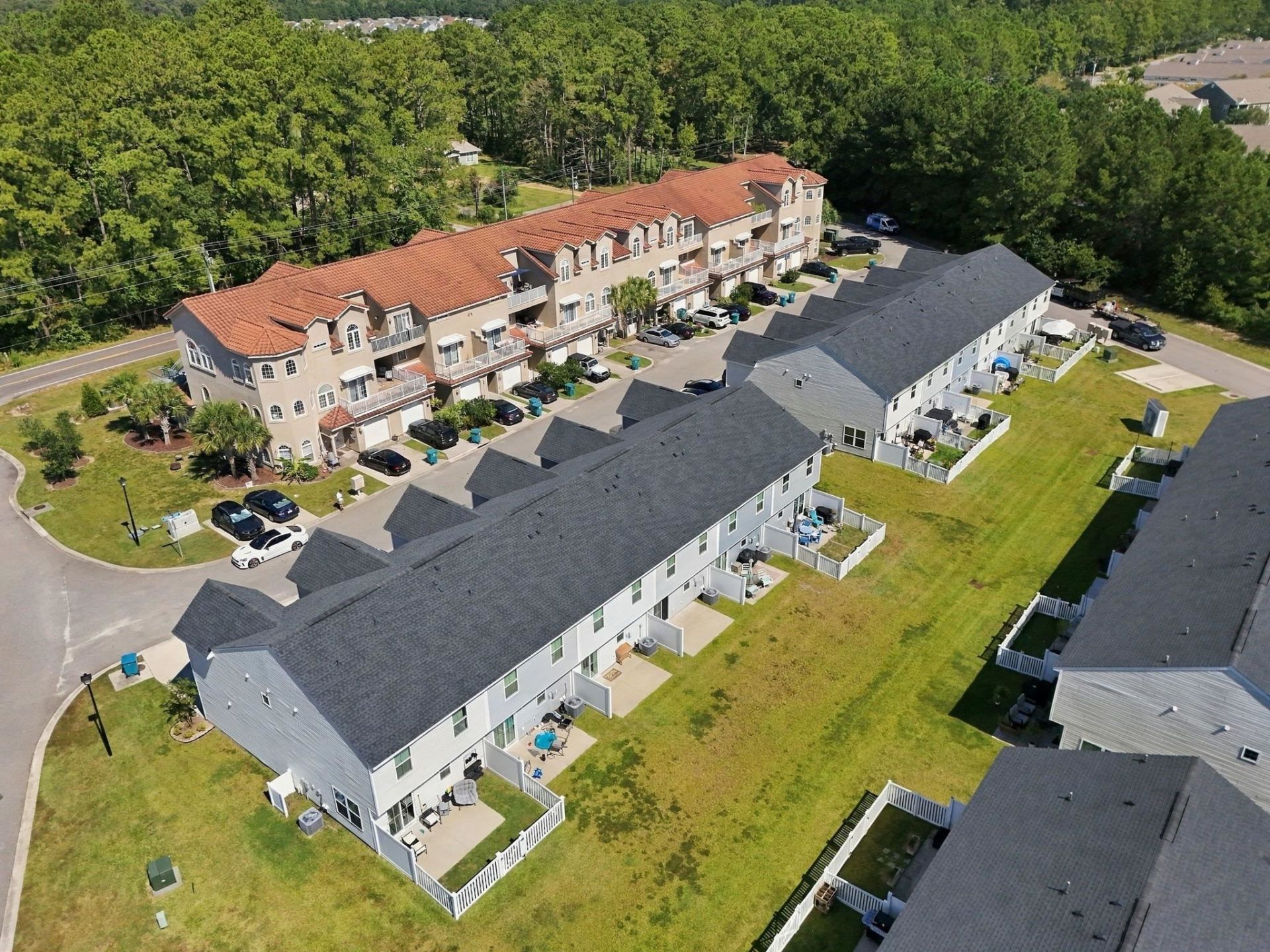 301 Granada St.  Photo 4
