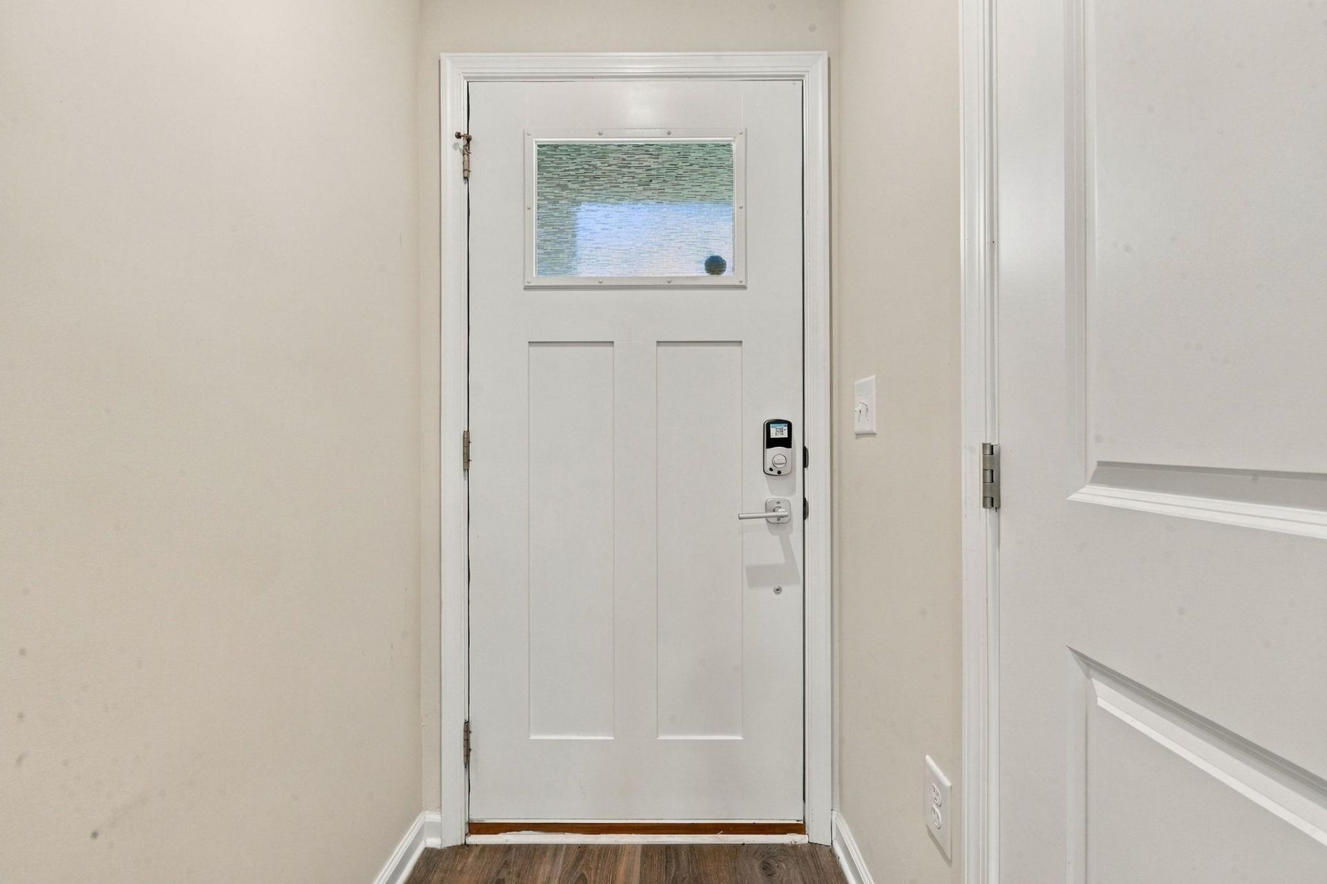 301 Granada St.  Photo 6