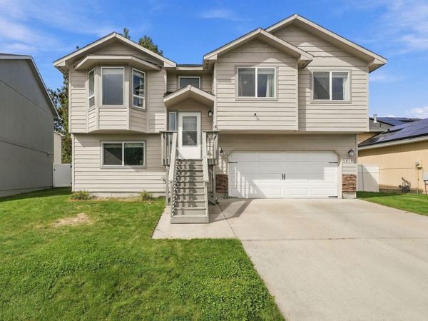 9014 W Campus Dr, Spokane, WA 99224