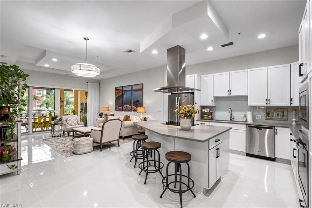 21460 Strada Nuova Cir, Unit B205, Estero, FL 33928 Photo