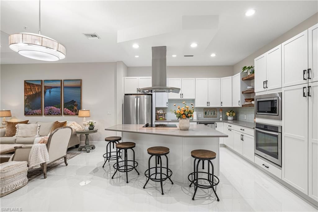 21460 Strada Nuova Cir, Unit B205, Estero, FL 33928 Photo