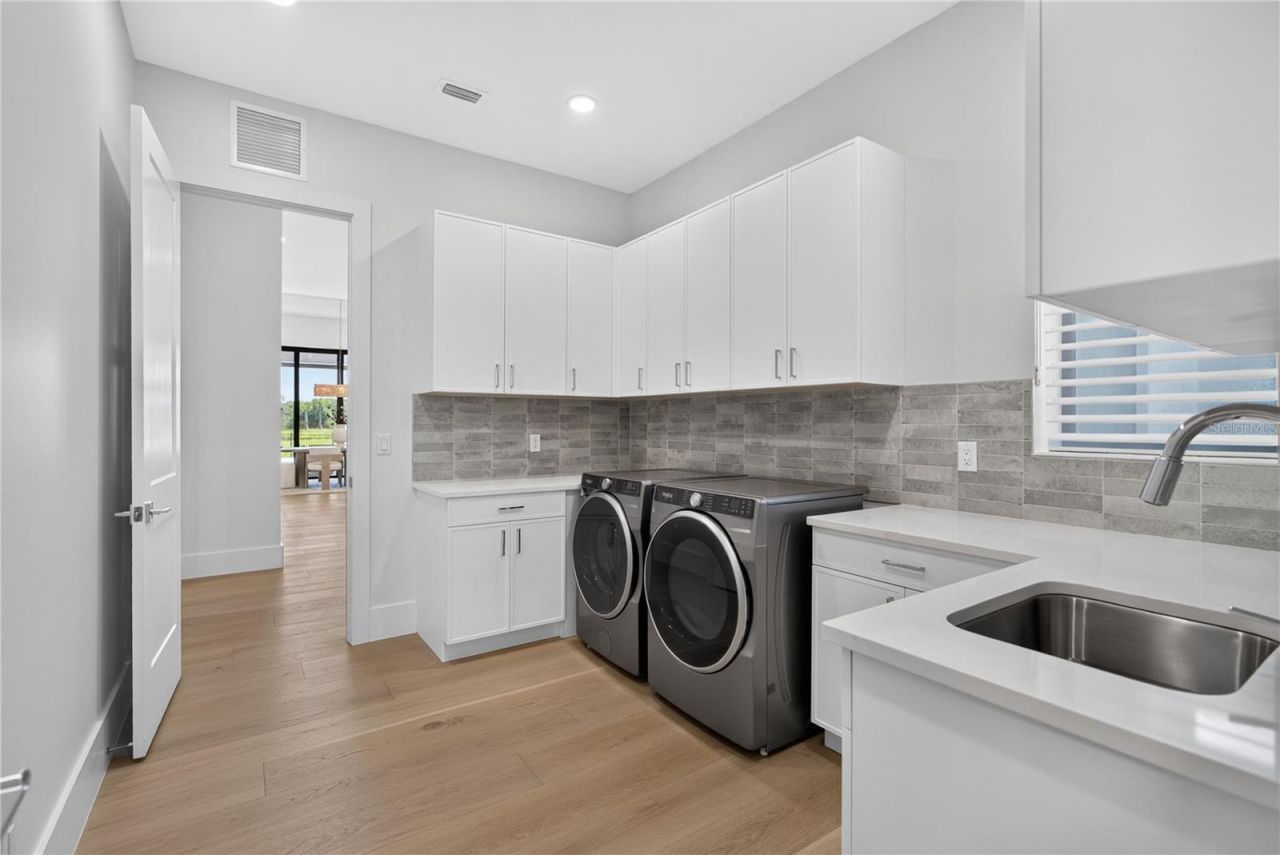 100 Blue Mist Way, Sarasota, FL 34240 Photo