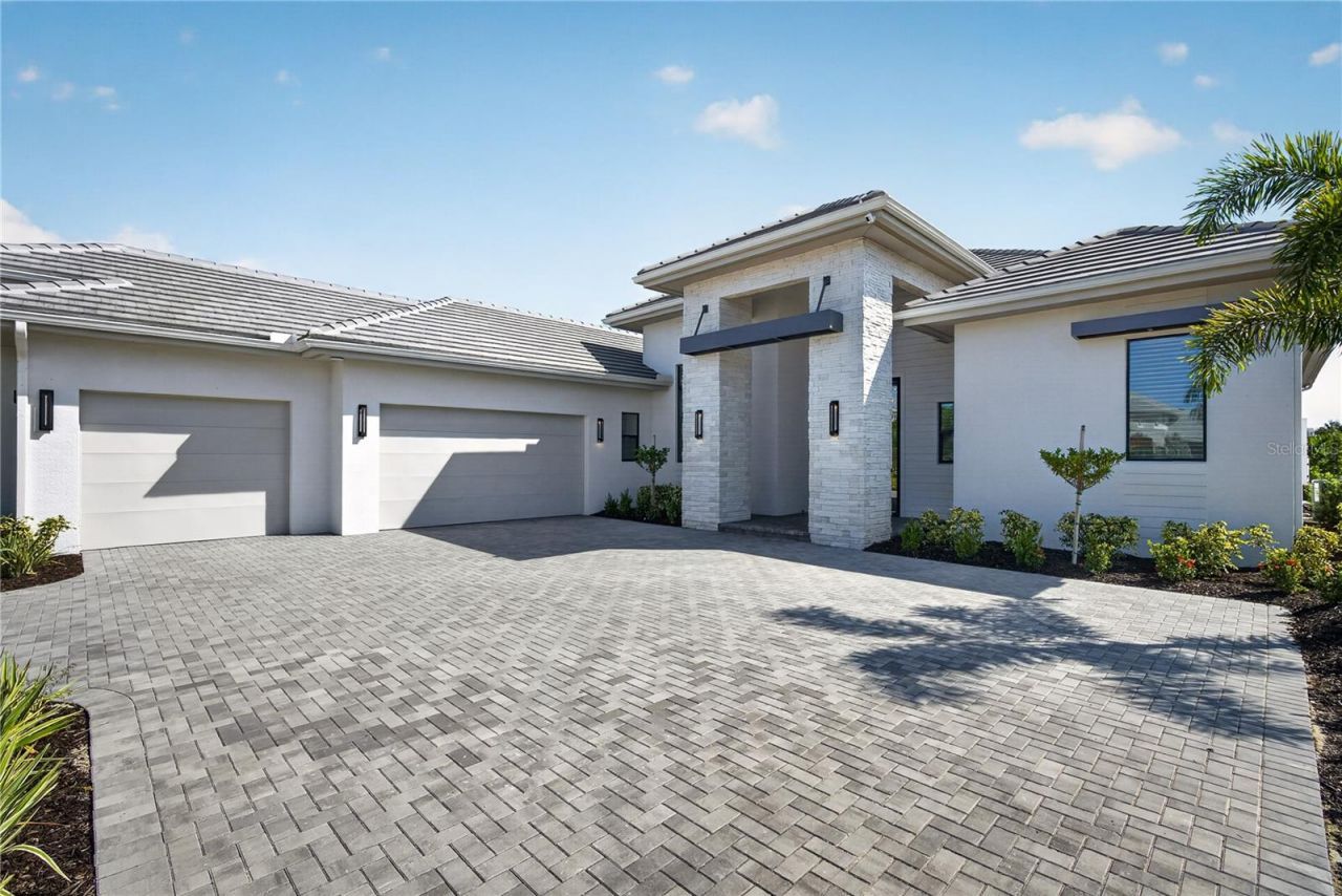 100 Blue Mist Way, Sarasota, FL 34240 Photo