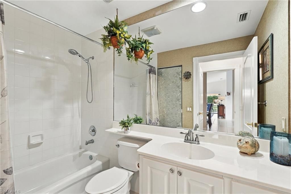 5618 Eleuthera Way, Naples, FL 34119 Photo