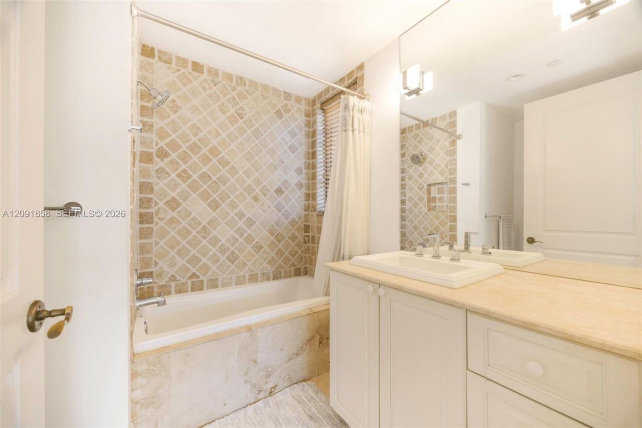3471 Main Hwy, Unit 1204, Coconut Grove, FL 33133 Photo