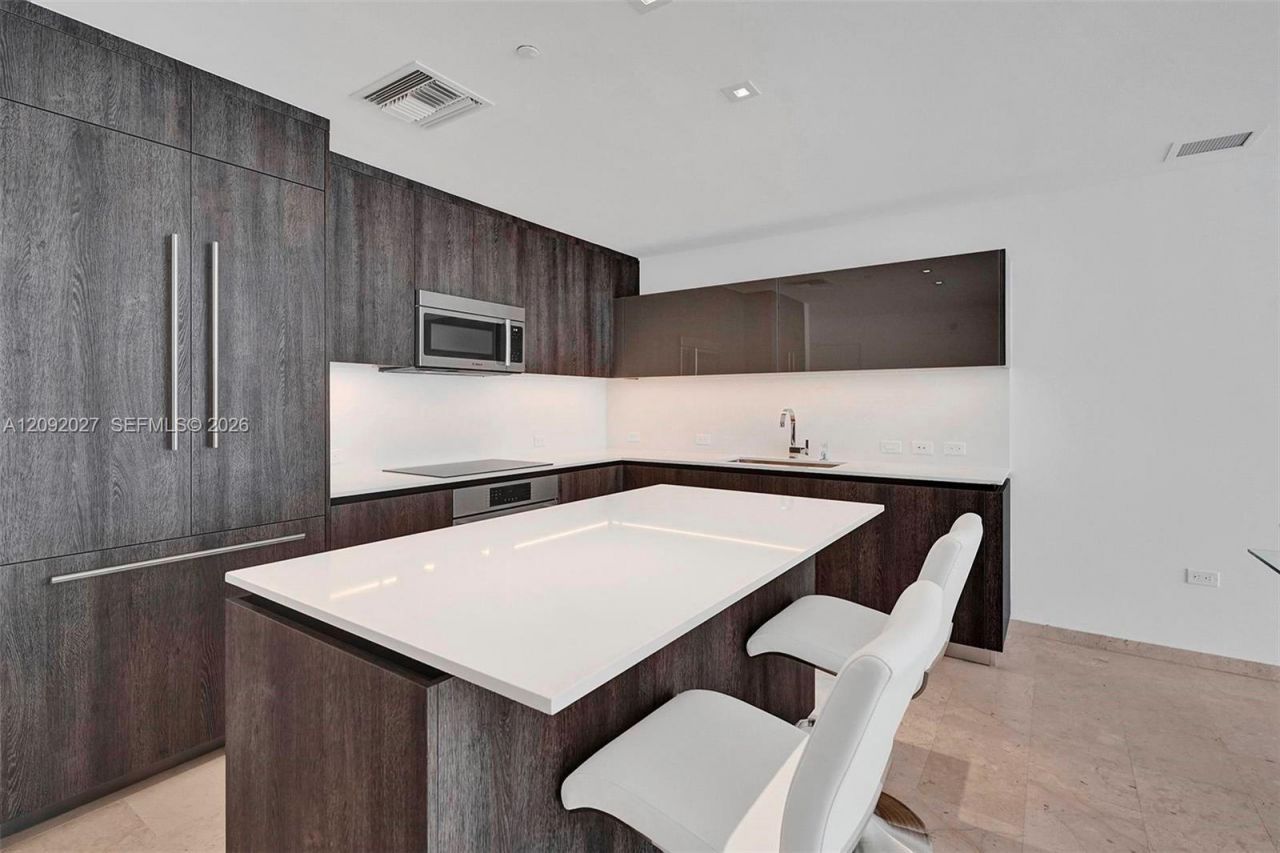 88 SW 7th St , Unit 910, Miami, FL 33130 Photo