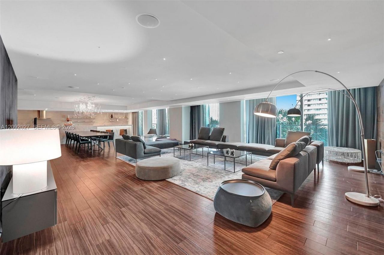 88 SW 7th St , Unit 910, Miami, FL 33130 Photo
