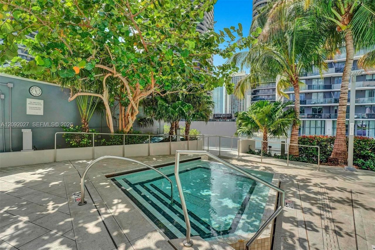 88 SW 7th St , Unit 910, Miami, FL 33130 Photo