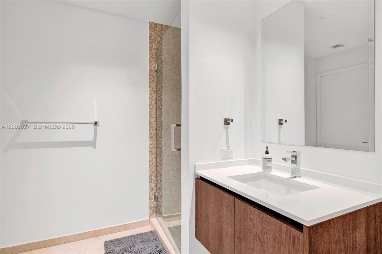88 SW 7th St , Unit 910, Miami, FL 33130 Photo