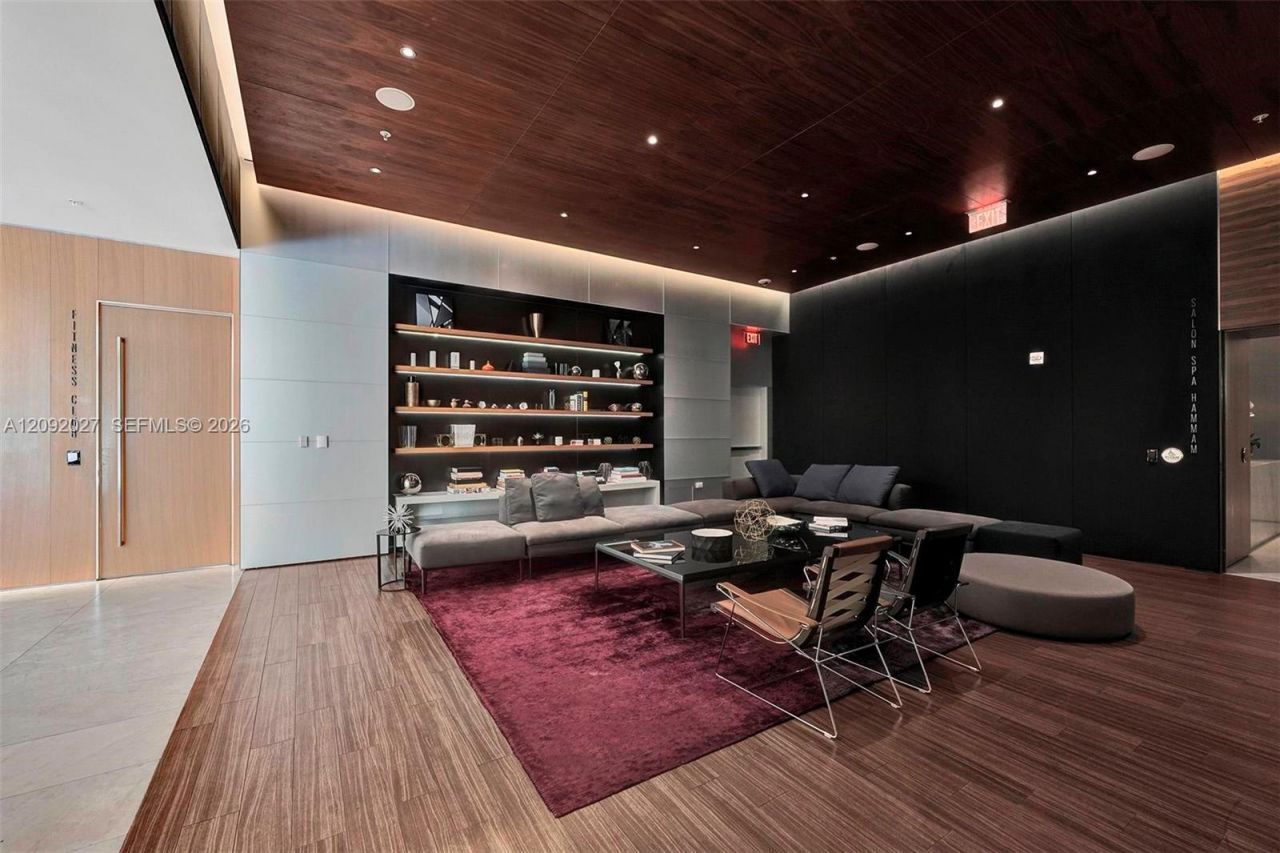 88 SW 7th St , Unit 910, Miami, FL 33130 Photo
