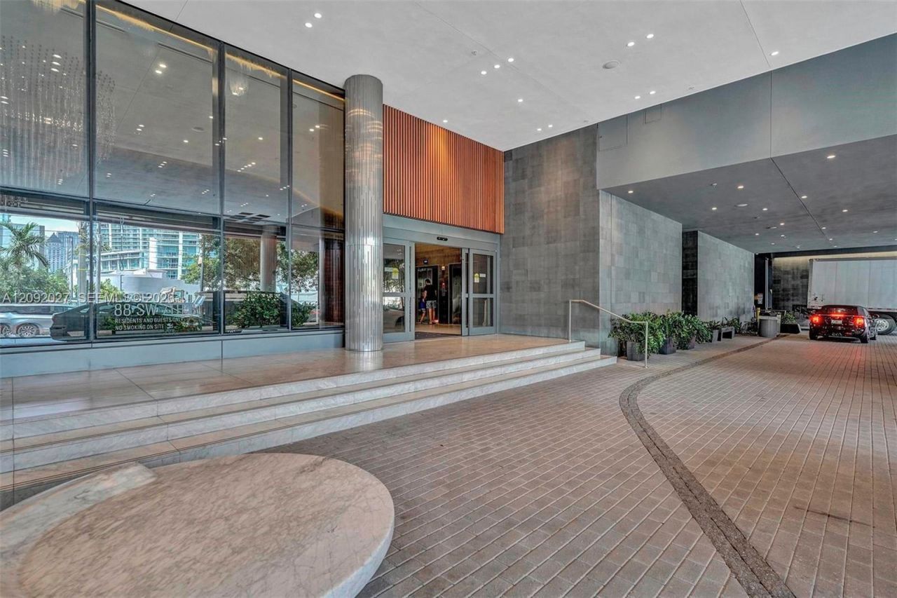88 SW 7th St , Unit 910, Miami, FL 33130 Photo
