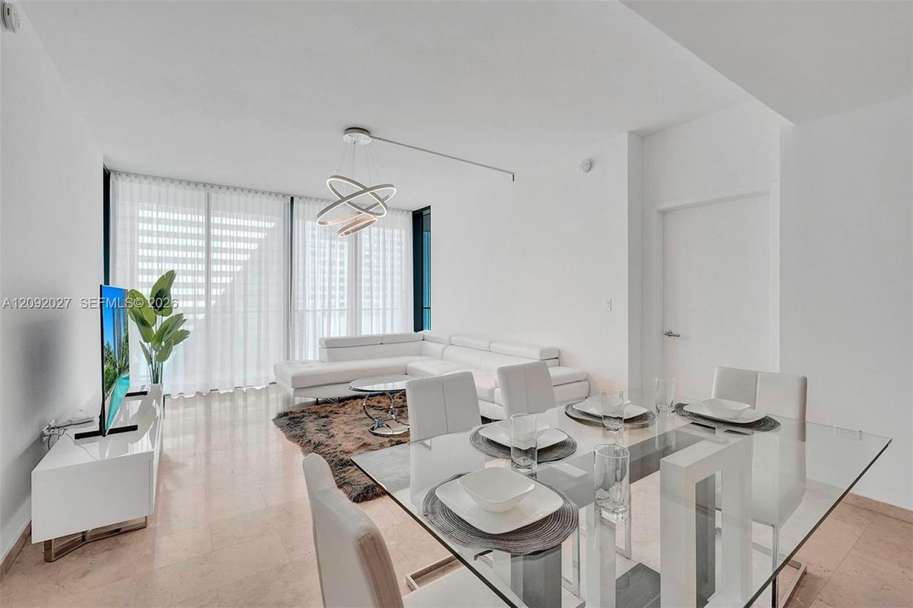 88 SW 7th St , Unit 910, Miami, FL 33130 Photo