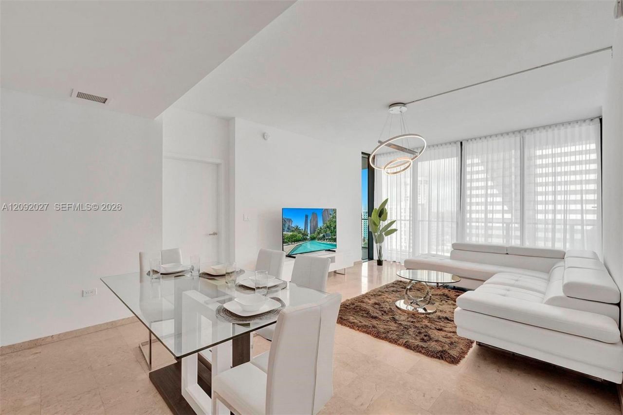 88 SW 7th St , Unit 910, Miami, FL 33130 Photo