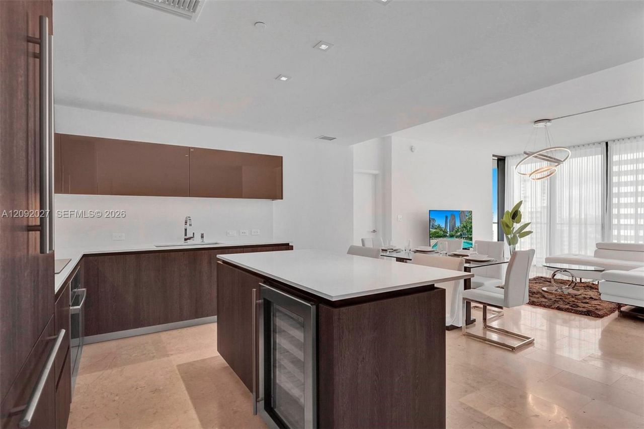 88 SW 7th St , Unit 910, Miami, FL 33130 Photo