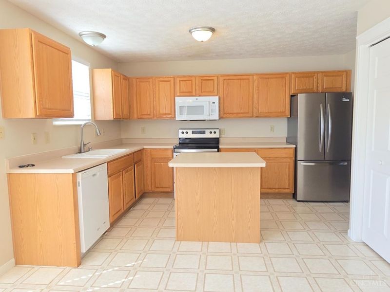 7699 Livingston Drive, Deerfield Township, OH 45040 Photo 10
