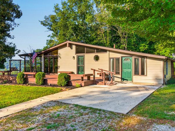 242 Tuck A Way Ridge Drive , Nashville, IN 47448