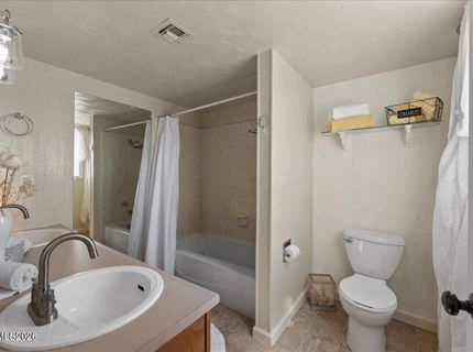 990 Riverview Drive, Gardnerville, NV 89460 Photo