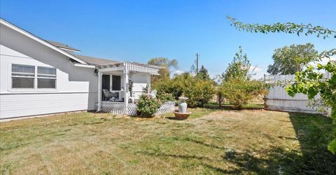 990 Riverview Drive, Gardnerville, NV 89460 Photo