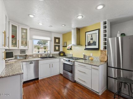 990 Riverview Drive, Gardnerville, NV 89460 Photo