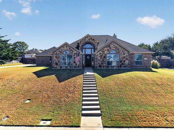 6460 Fox Run Dr., Midlothian, TX 76065
