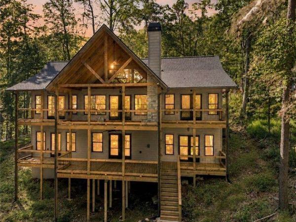 970 Mountain Oak Road, Ellijay, GA 30536