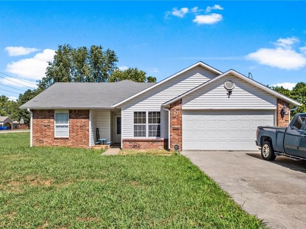 106 Wilson Street , Farmington, AR 72730