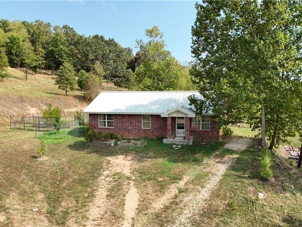 60251 Highway 59, Watts, OK 74964