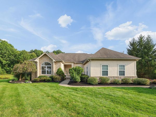 8605 Swisher Creek Crossing, New Albany, OH 43054