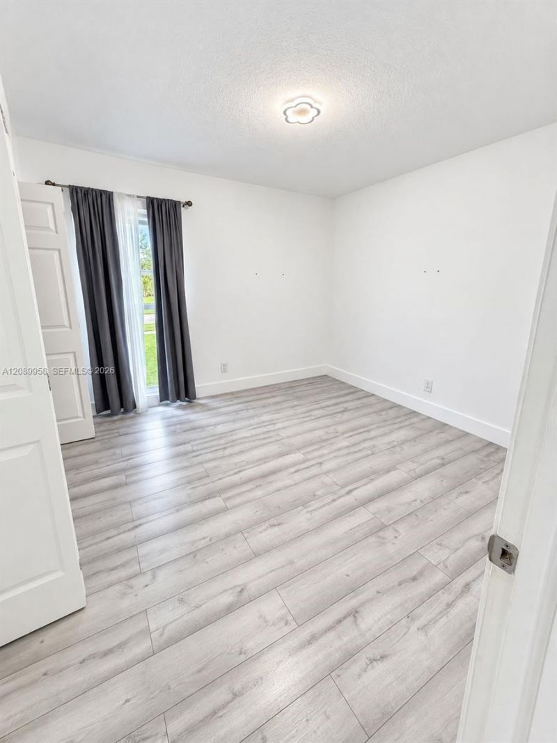 7907 NW 73rd Ter, Tamarac, FL 33321 Photo