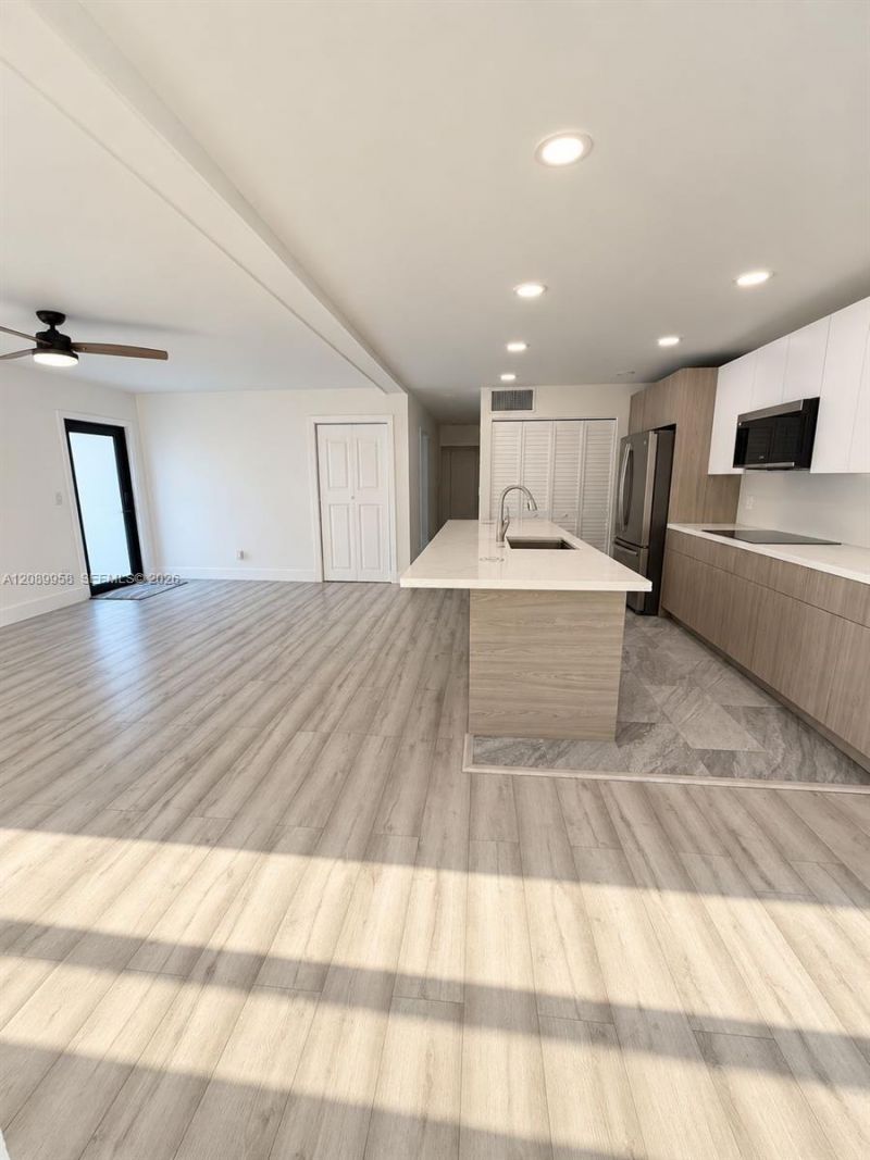 7907 NW 73rd Ter, Tamarac, FL 33321 Photo