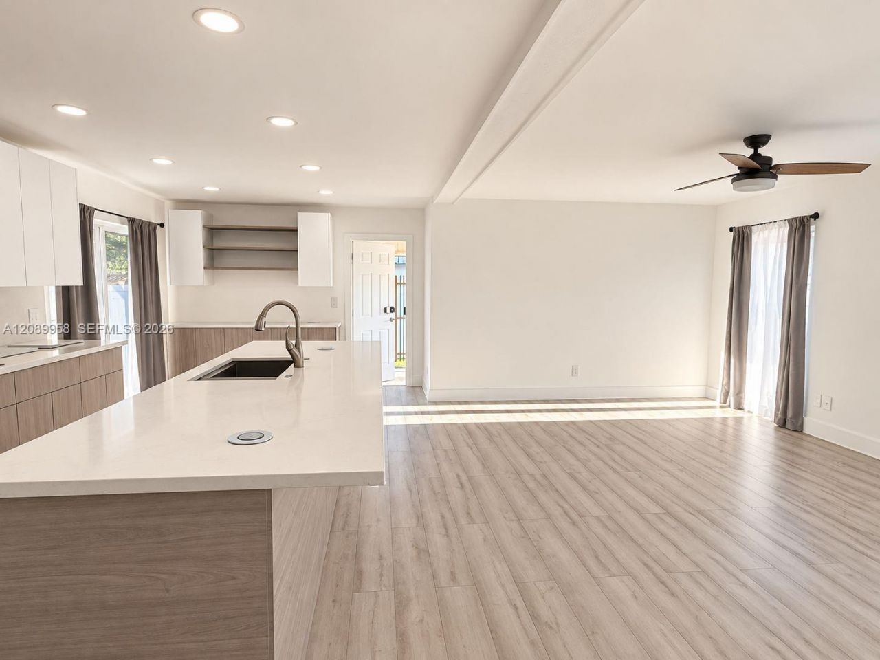 7907 NW 73rd Ter, Tamarac, FL 33321 Photo