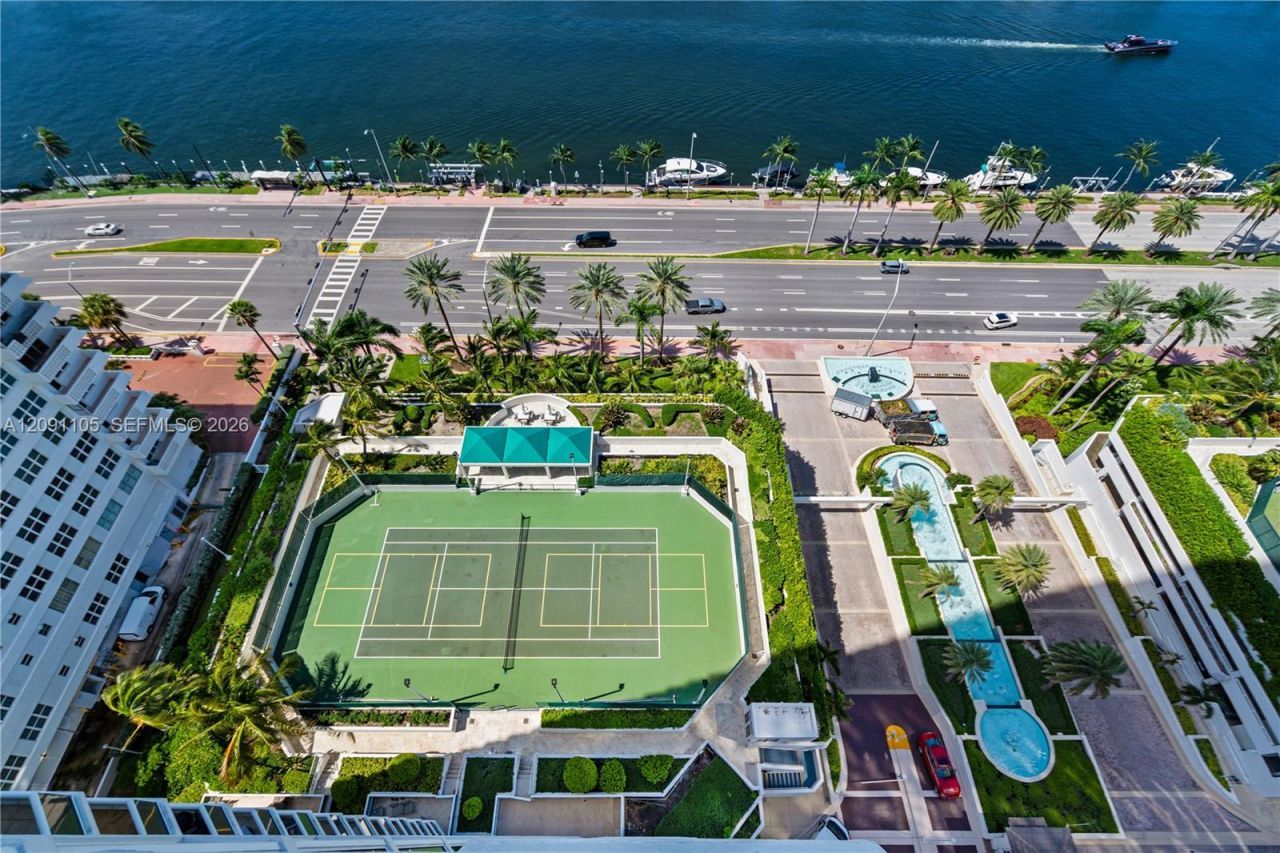 4775 Collins Ave , Unit 2207, Miami Beach, FL 33140 Photo