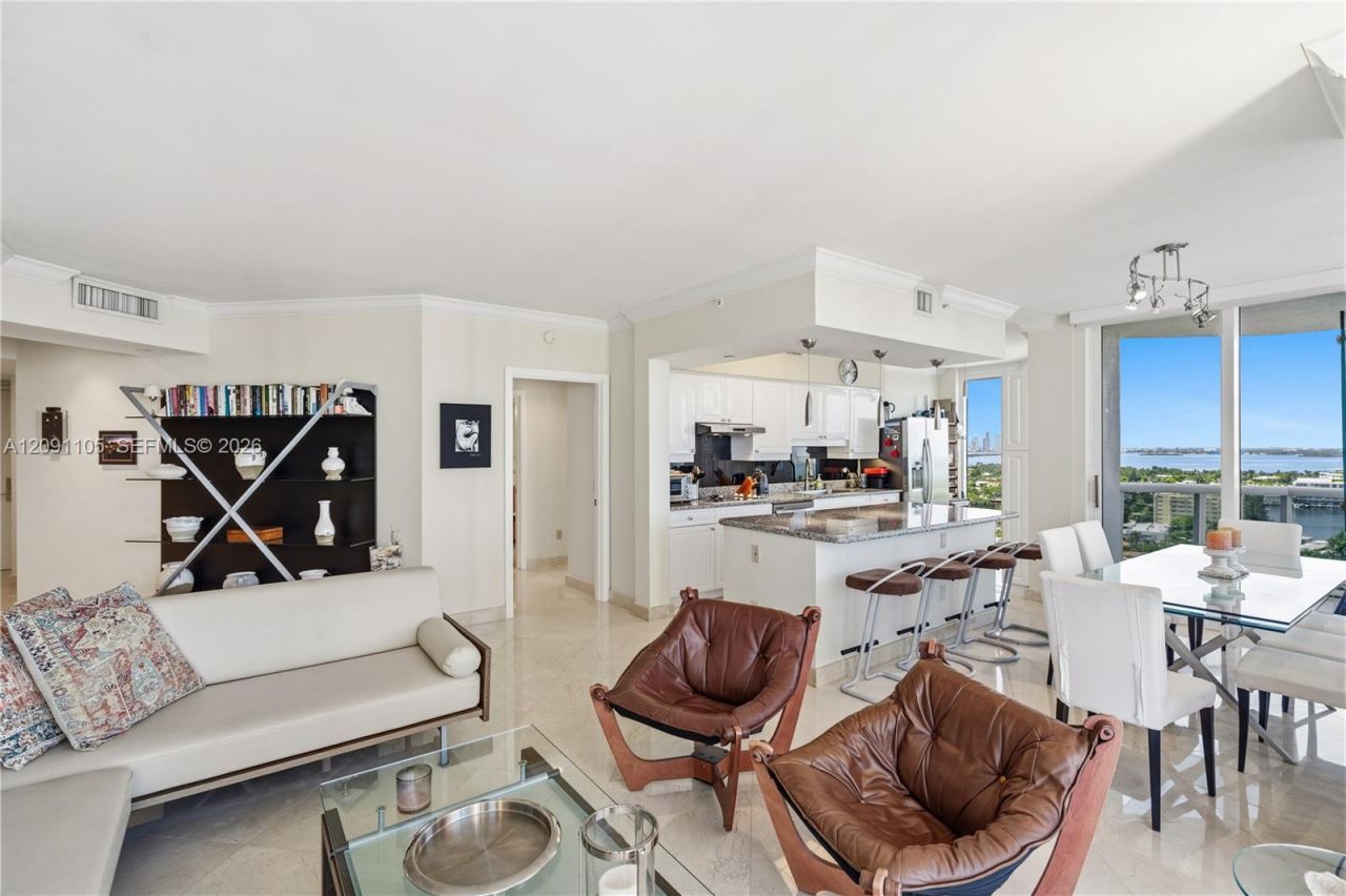 4775 Collins Ave , Unit 2207, Miami Beach, FL 33140 Photo