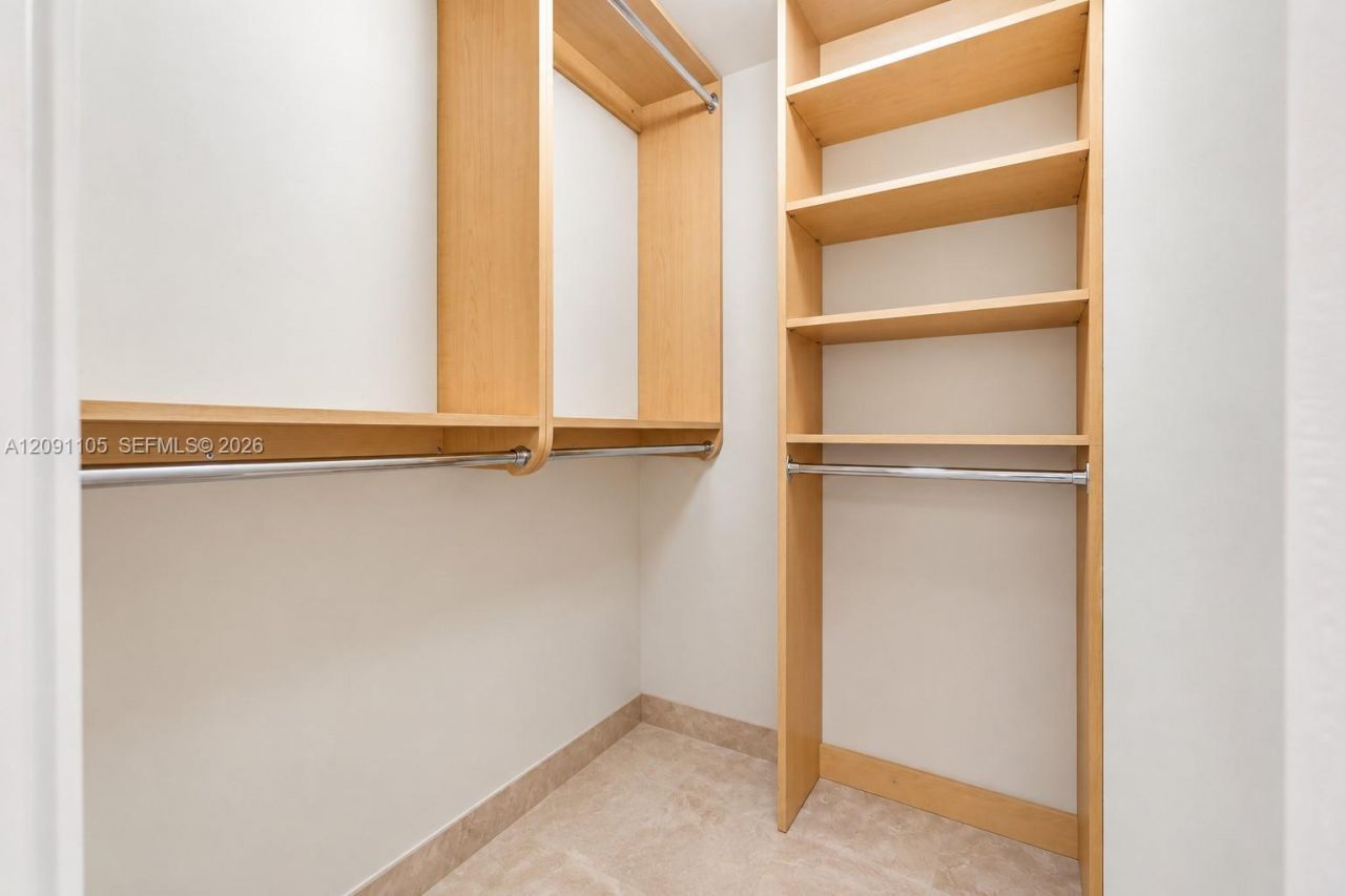 4775 Collins Ave , Unit 2207, Miami Beach, FL 33140 Photo