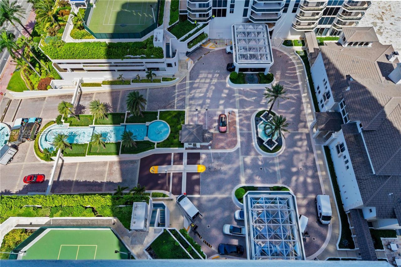 4775 Collins Ave , Unit 2207, Miami Beach, FL 33140 Photo
