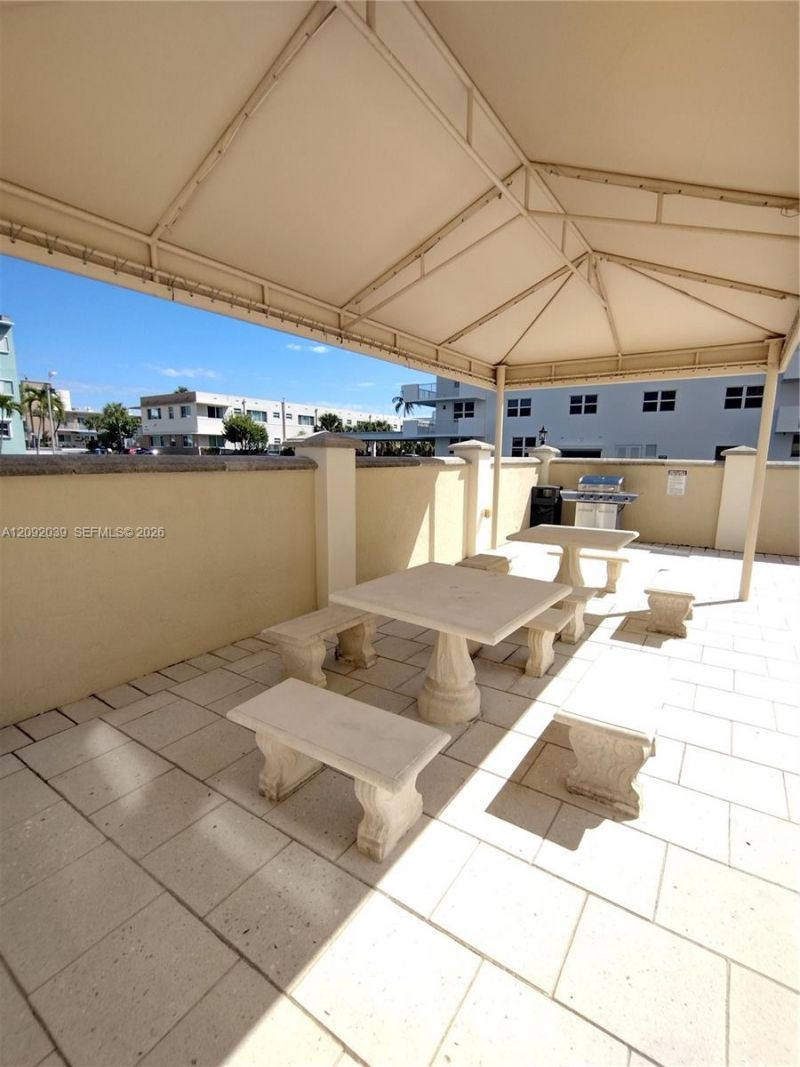 1501 S Ocean Dr , Unit 605, Hollywood, FL 33019 Photo