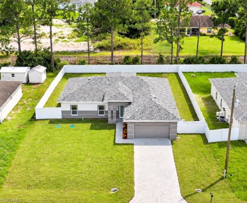 728 Carbon St E, Lehigh Acres, FL 33974 Photo