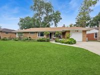 330 Cornell Avenue, Des Plaines, IL 60016 primary photo