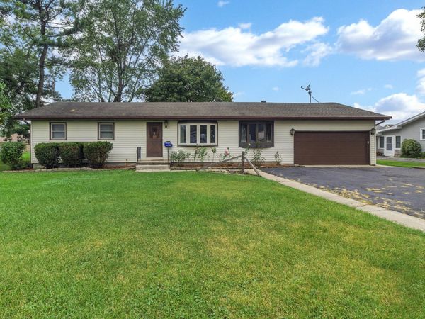 10404 Noble Street , Crown Point, IN 46307