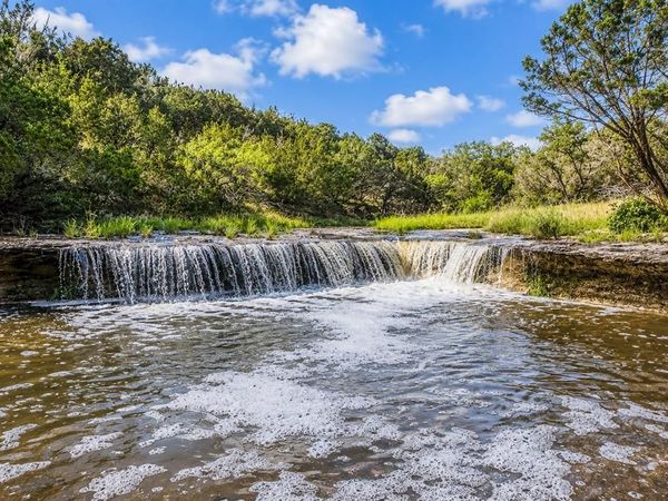 1034 Sanctuary Drive , Tolar, TX 76476