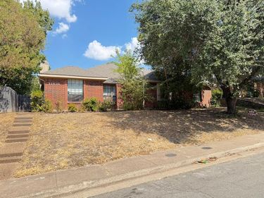 11416 Summertree Lane, Dallas, TX 75243